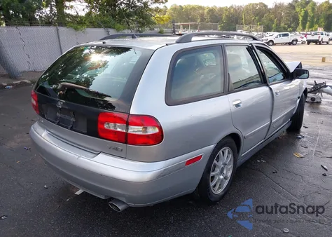 2003 Volvo V40 1.9T from USA, damaged, VIN YV1VW275X3F005607